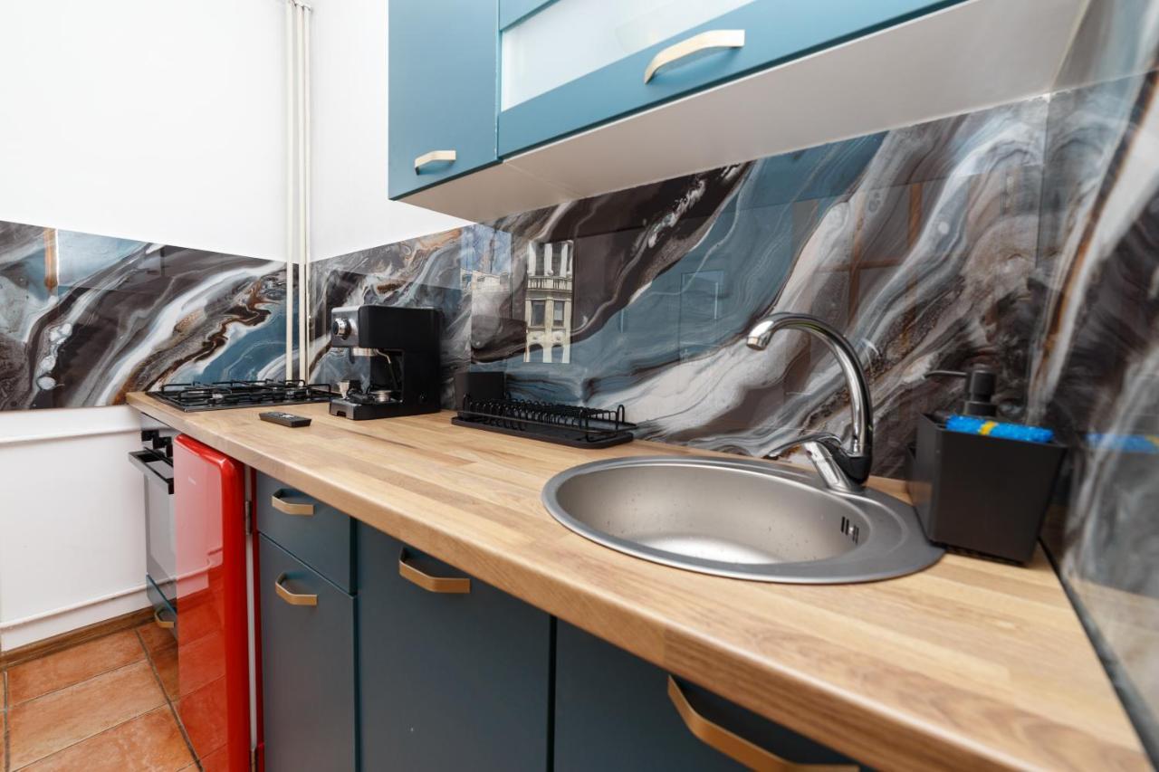Color Ap Calea Victoriei 12C Apartment Bukares Bagian luar foto